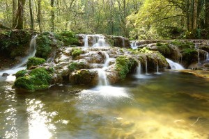 waterfall-620313_640